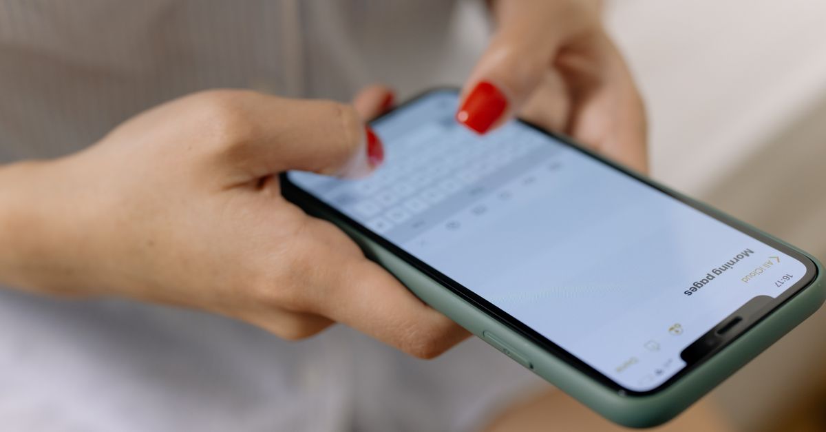 한 달 운영해보니 WPFLOW 자동 홍보 성과를 갈랐던 건 발행 빈도보다 ‘문장 길이’였던 이유
